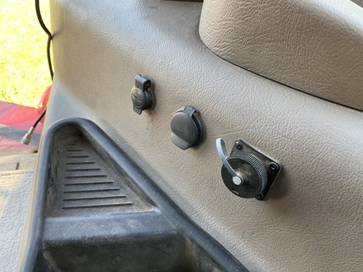 2015-case-ih-steiger-470-quadtrac-image-36