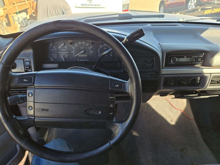 1994-ford-f150-xlt-image-12