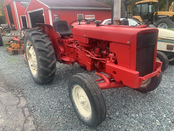 international-444-image-3