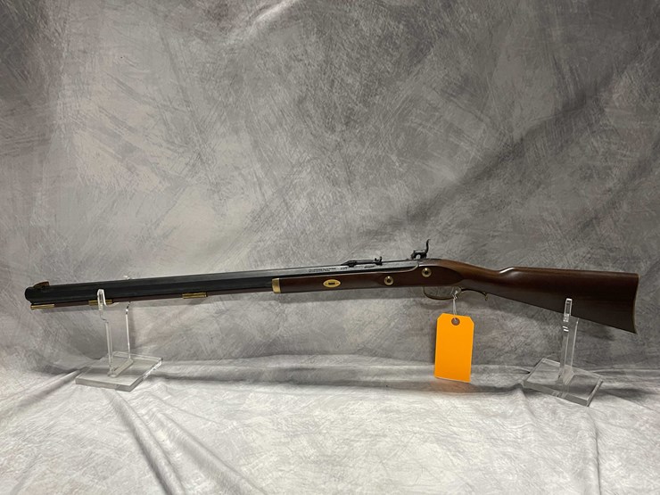 #8070-•-traditions-,-.50-cal.-muzzleloader,-sn:-202082,-(neenah,-wi)-image-10