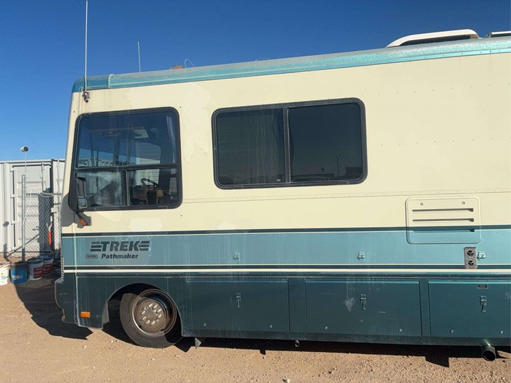 1997-chevrolet-p30-image-5