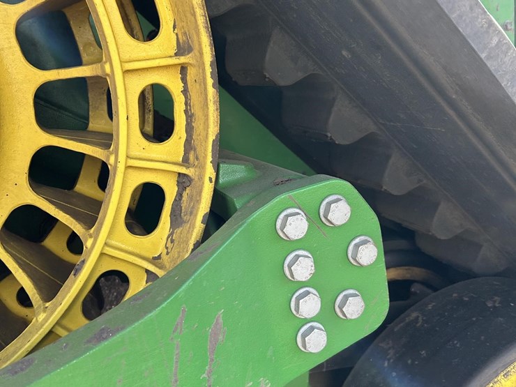 2023-john-deere-9rx-590-image-42