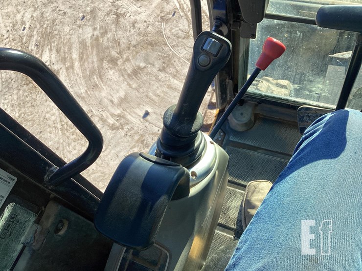 2017-jcb-48z-1-image-21