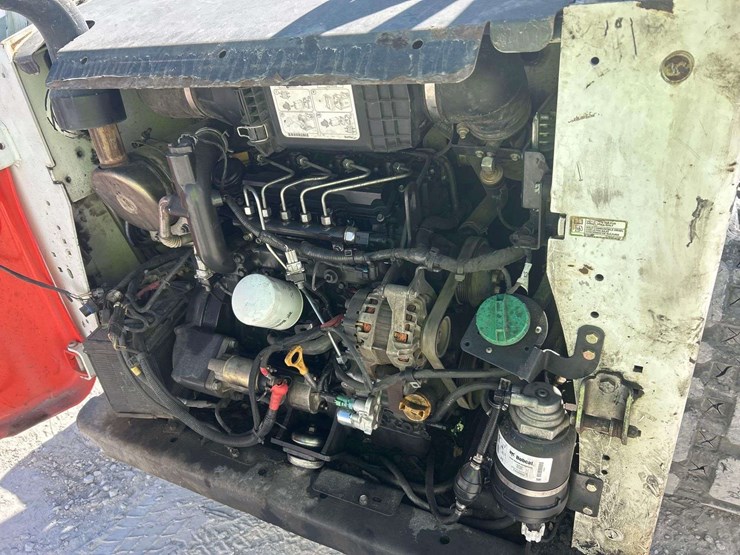 2017-bobcat-t650-image-8