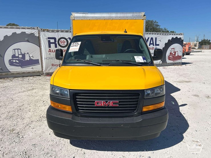 2019-gmc-3500-image-21