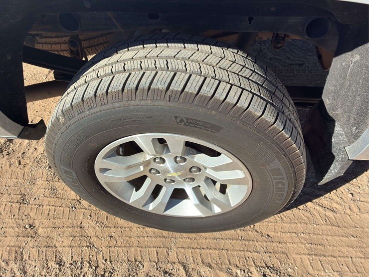 2019-chevrolet-silverado-1500-lt-image-20