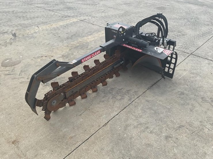 #83-•-2023-bradco-625-trencher-image-1