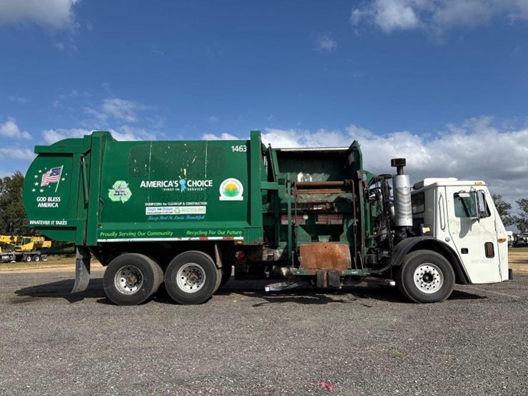 2015-mack-leu633-image-6