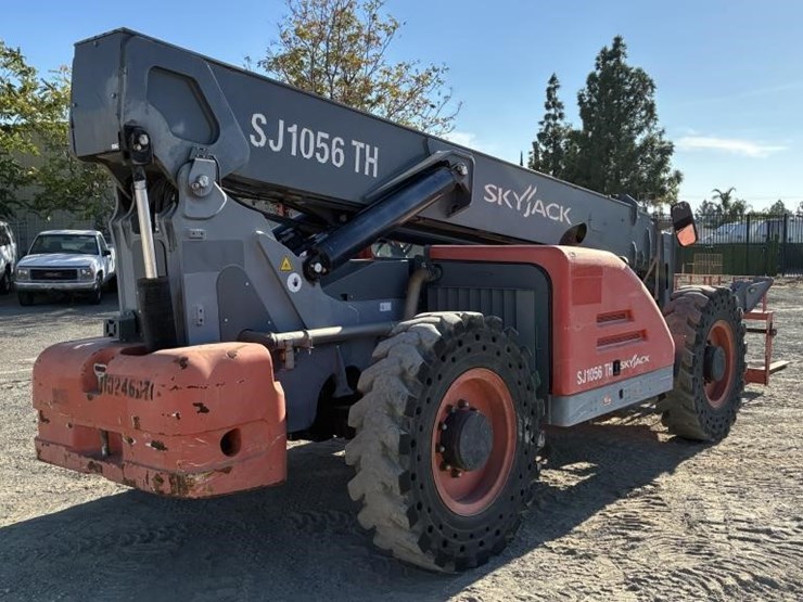 2018-skyjack-sj1056th-image-3