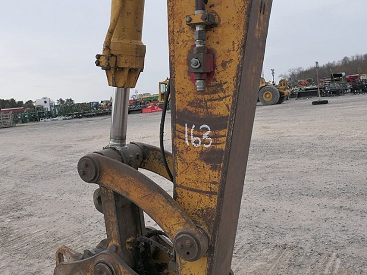 caterpillar-215c-image-9