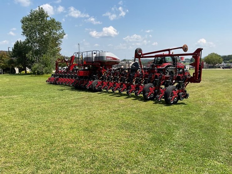 2022-case-ih-2150-image-22