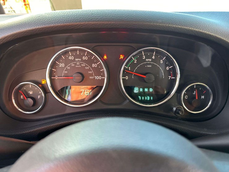 2013-jeep-wrangler-image-15