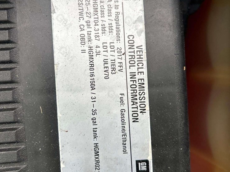 2017-chevrolet-silverado-1500-image-10