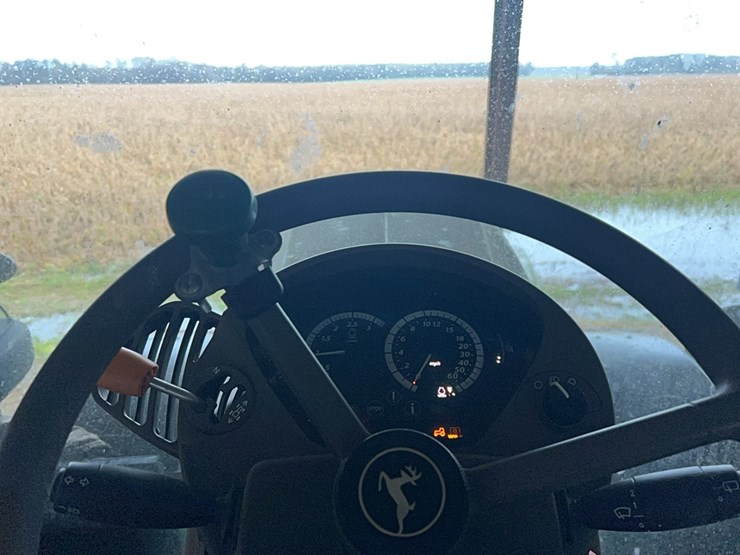 john-deere-6215-image-16