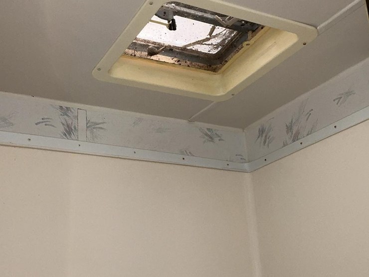 #2251-•-1997-hy-line-travel-trailer-image-31