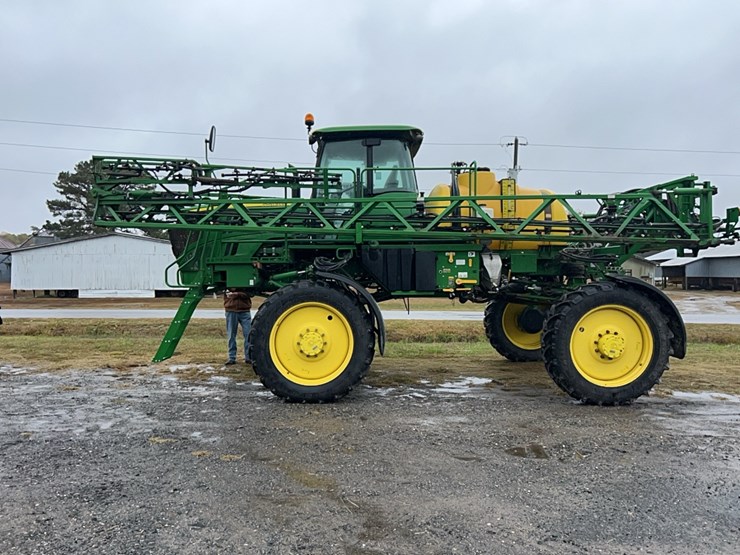 john-deere-r-image-1