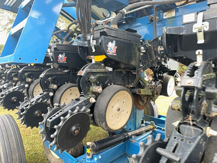kinze-3660-image-25