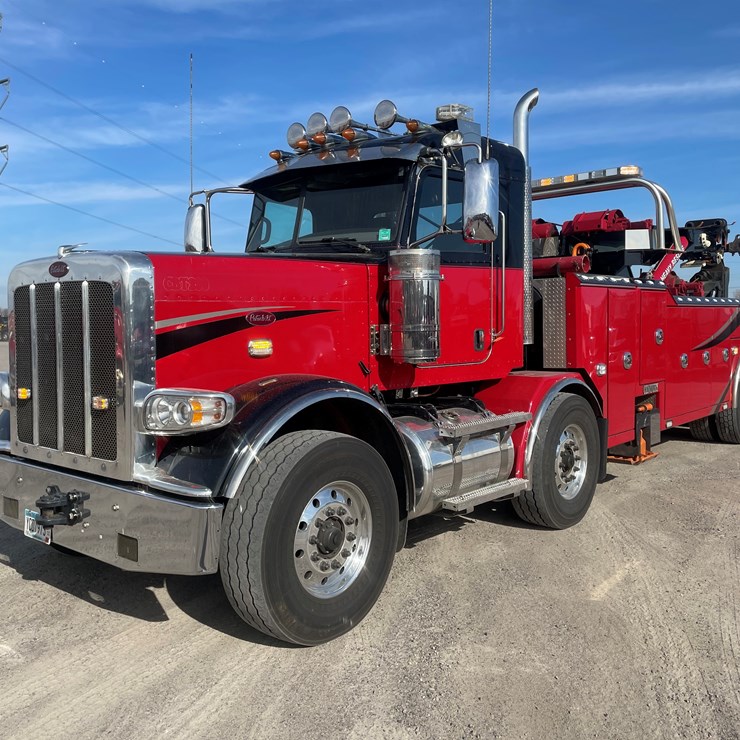 #3824 • 2019 Peterbilt Heavy Rotator (Has MN Title in Delay, May Take 6-8 Weeks)