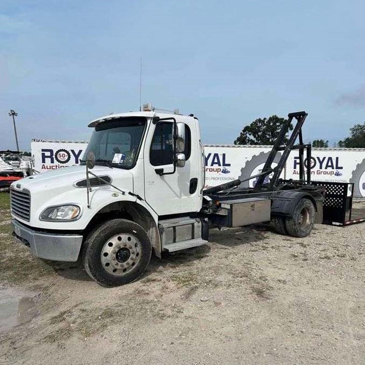 2018 FREIGHTLINER M2 106