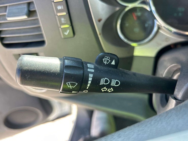 2012-chevrolet-silverado-1500-image-14