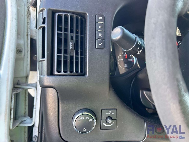 2012-gmc-3500-image-15