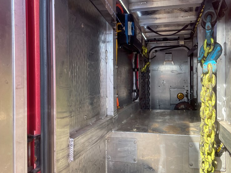 #3824-•-2019-peterbilt-heavy-rotator-(has-mn-title-in-delay,-may-take-6-8-weeks)-image-85