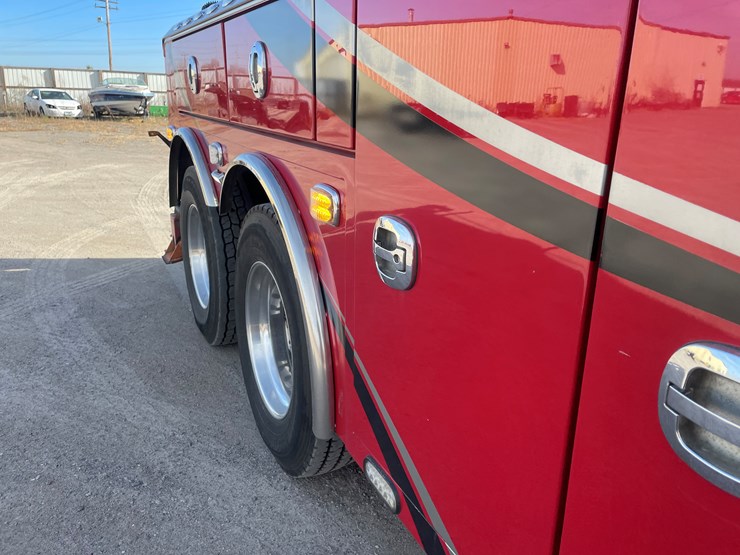 #3824-•-2019-peterbilt-heavy-rotator-(has-mn-title-in-delay,-may-take-6-8-weeks)-image-23