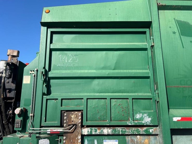 2014-mack-leu613-image-13