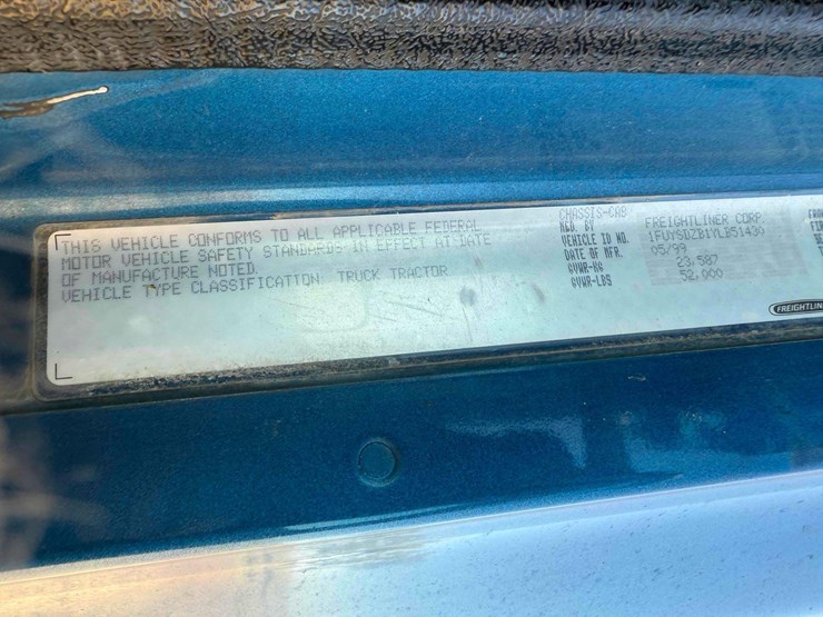 2000-freightliner-fl120-century-class-semi-image-14