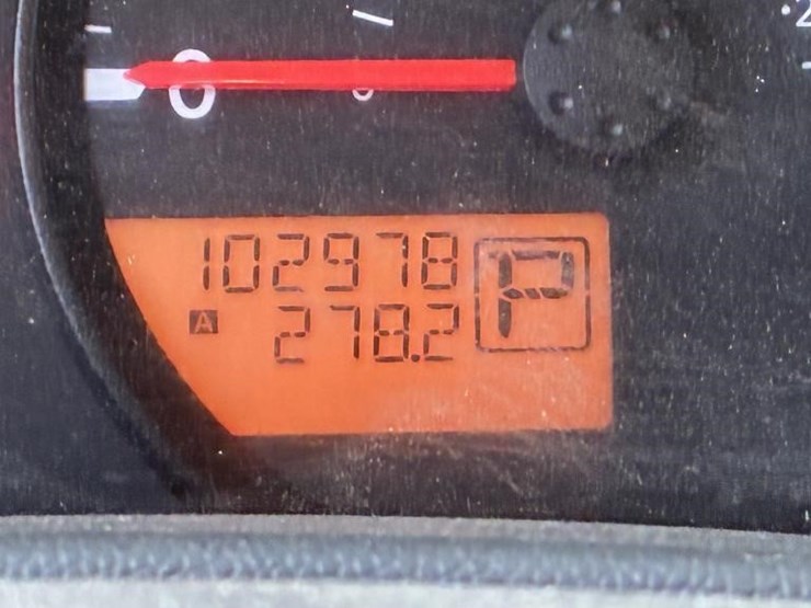 2016-nissan-frontier-image-14