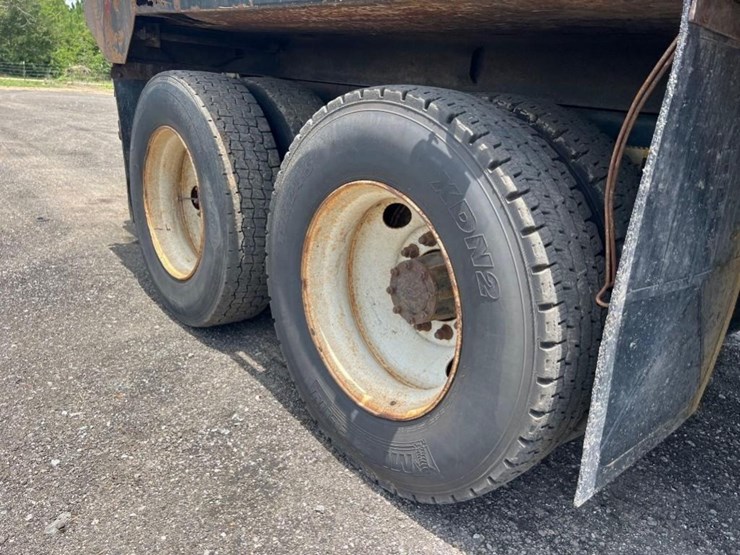 mack-granite-cv713-image-21