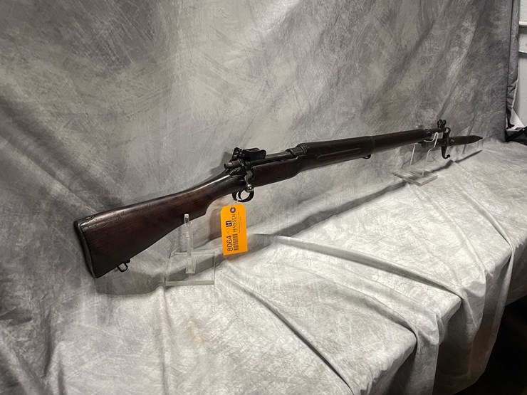 #8064-•-winchester-model-1917,-bolt-action-rifle,-sn:-109556,-(neenah,-wi)-image-3