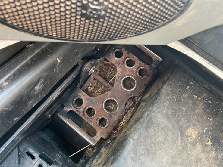 2019-bobcat-s740-image-21