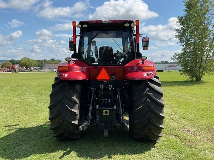 2020-case-ih-magnum-180-image-6