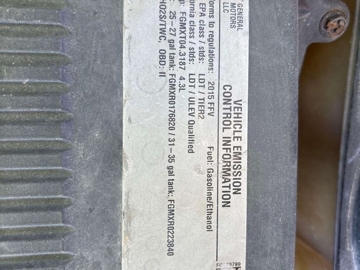 2015-chevrolet-silverado-1500-image-13