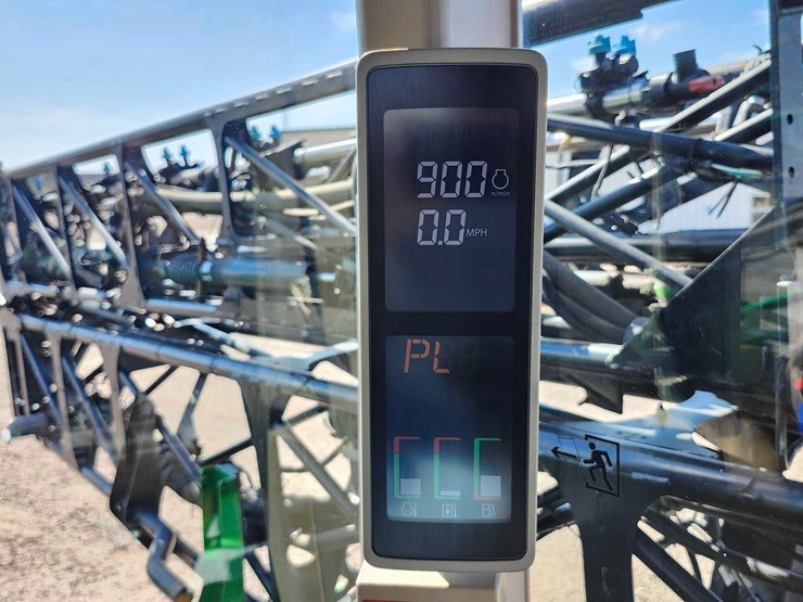 2014-john-deere-4940-image-41