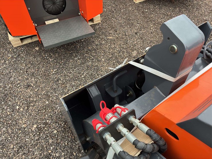 2024-hrc600-skid-steer-image-5