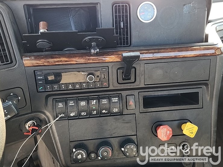 2021-international-rh613-image-25