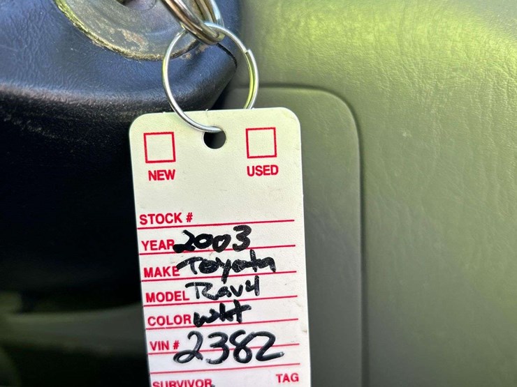 2003-toyota-rav4-image-32