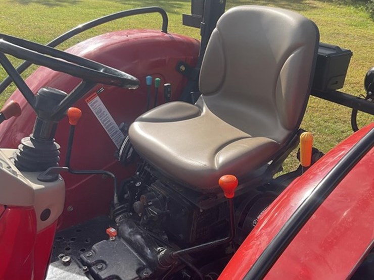 2011-case-ih-farmall-75a-image-22