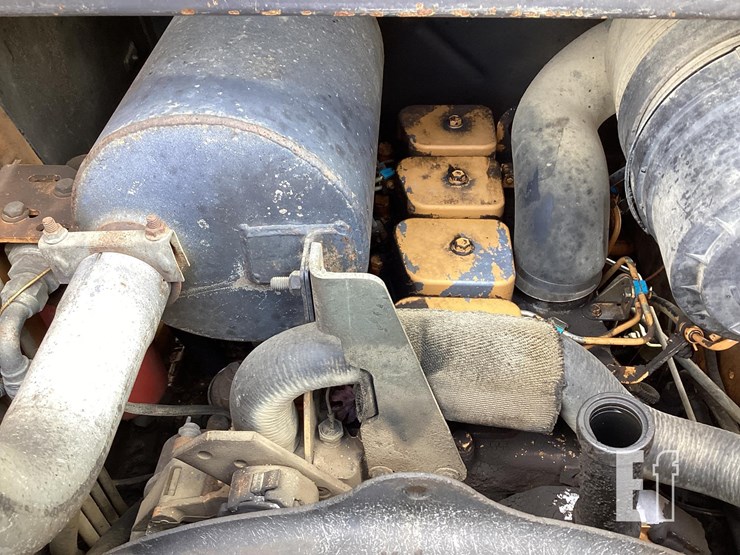 2002-case-60-xt-image-11