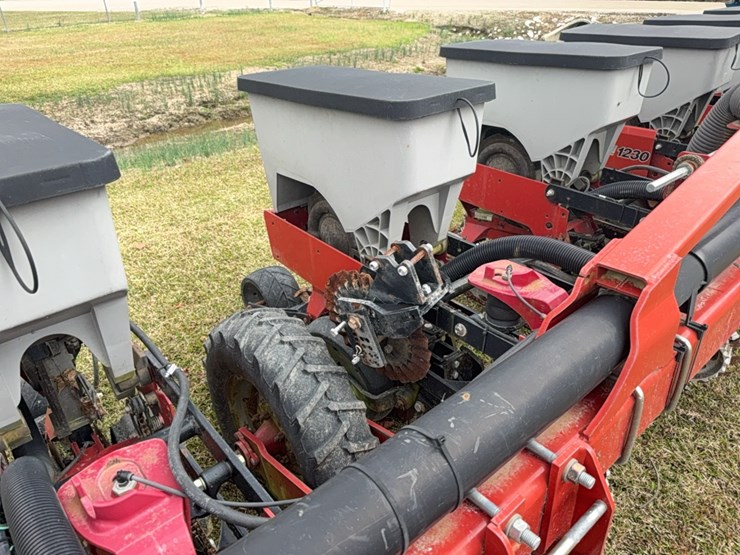 case-ih-1230-image-66