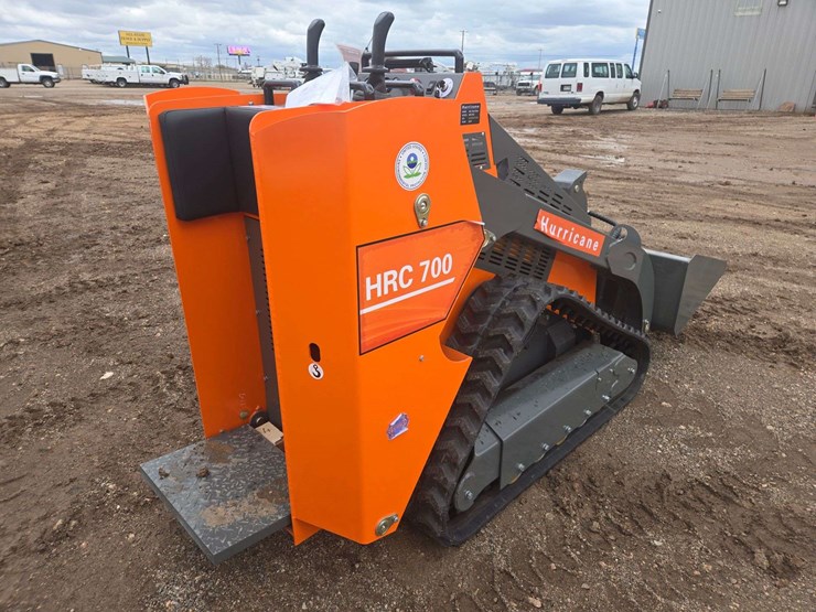 2024-hrc700-hurricane-mini-skid-steer-image-3