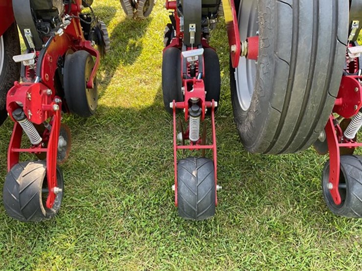 2022-case-ih-2150-image-10