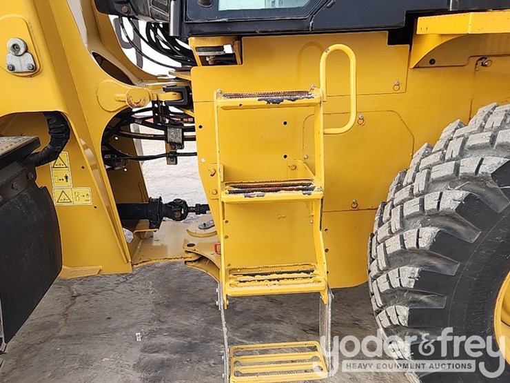 2018-caterpillar-910m-image-16