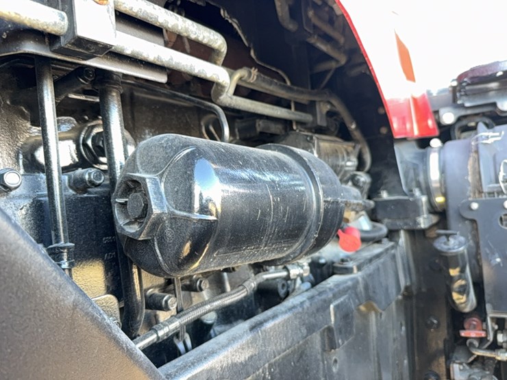 2017-case-ih-magnum-250-image-123