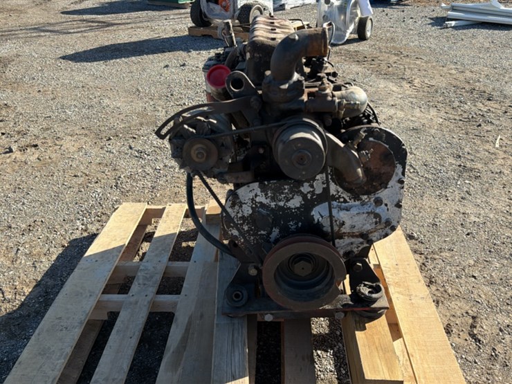 massey-ferguson-1080-image-6