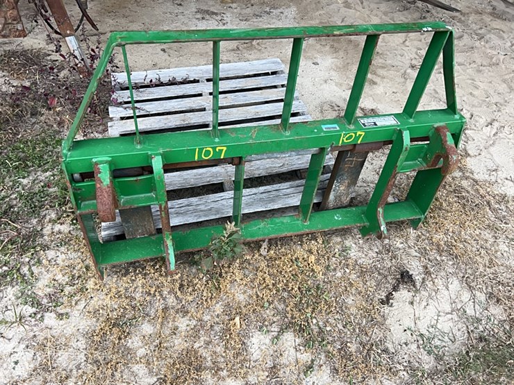 john-deere-340-image-31