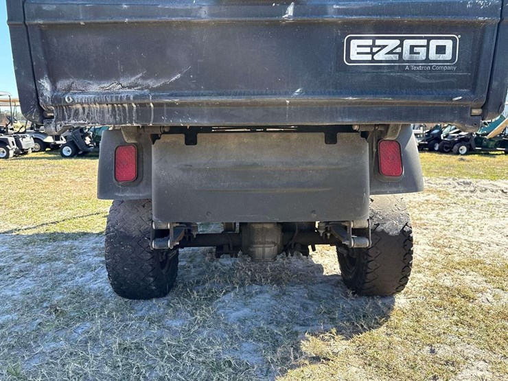 2006-e-z-go-st350-image-12