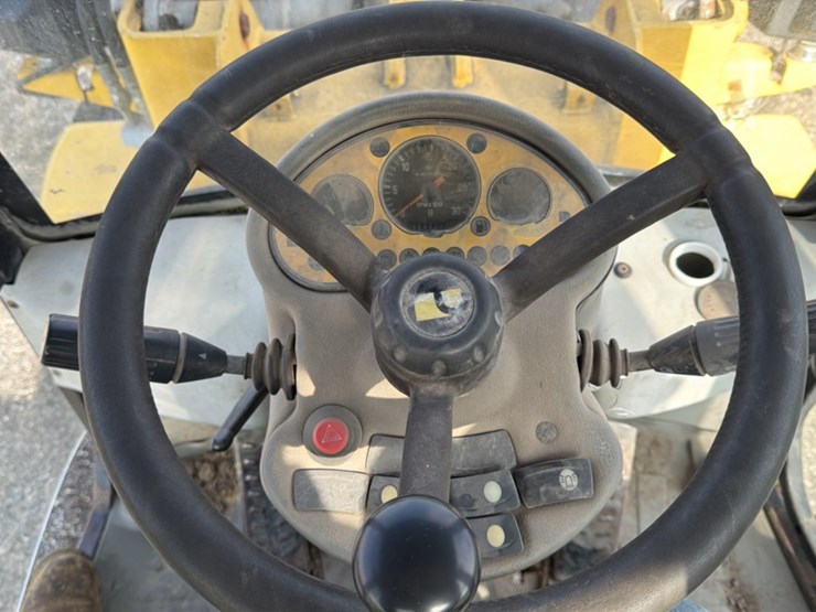 #1401-•-coyote-c14-4-compact-wheel-loader-image-15